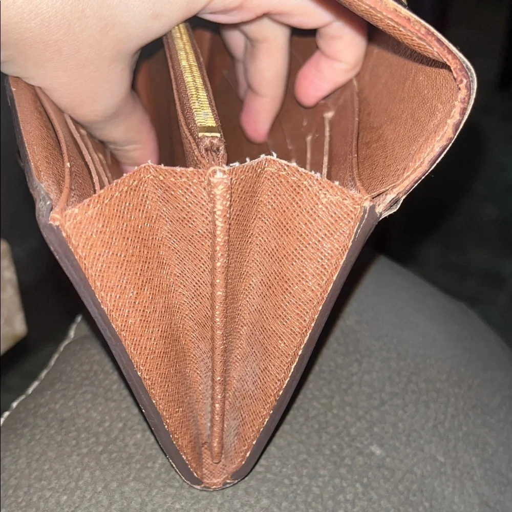 Louis Vuitton Monogram Turnlock Wallet